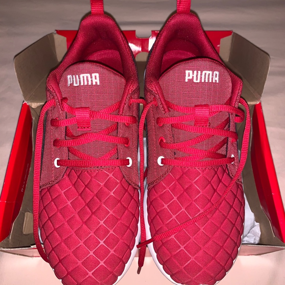 Red Puma’s - Picture 2 of 4